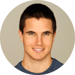 Robbie Amell